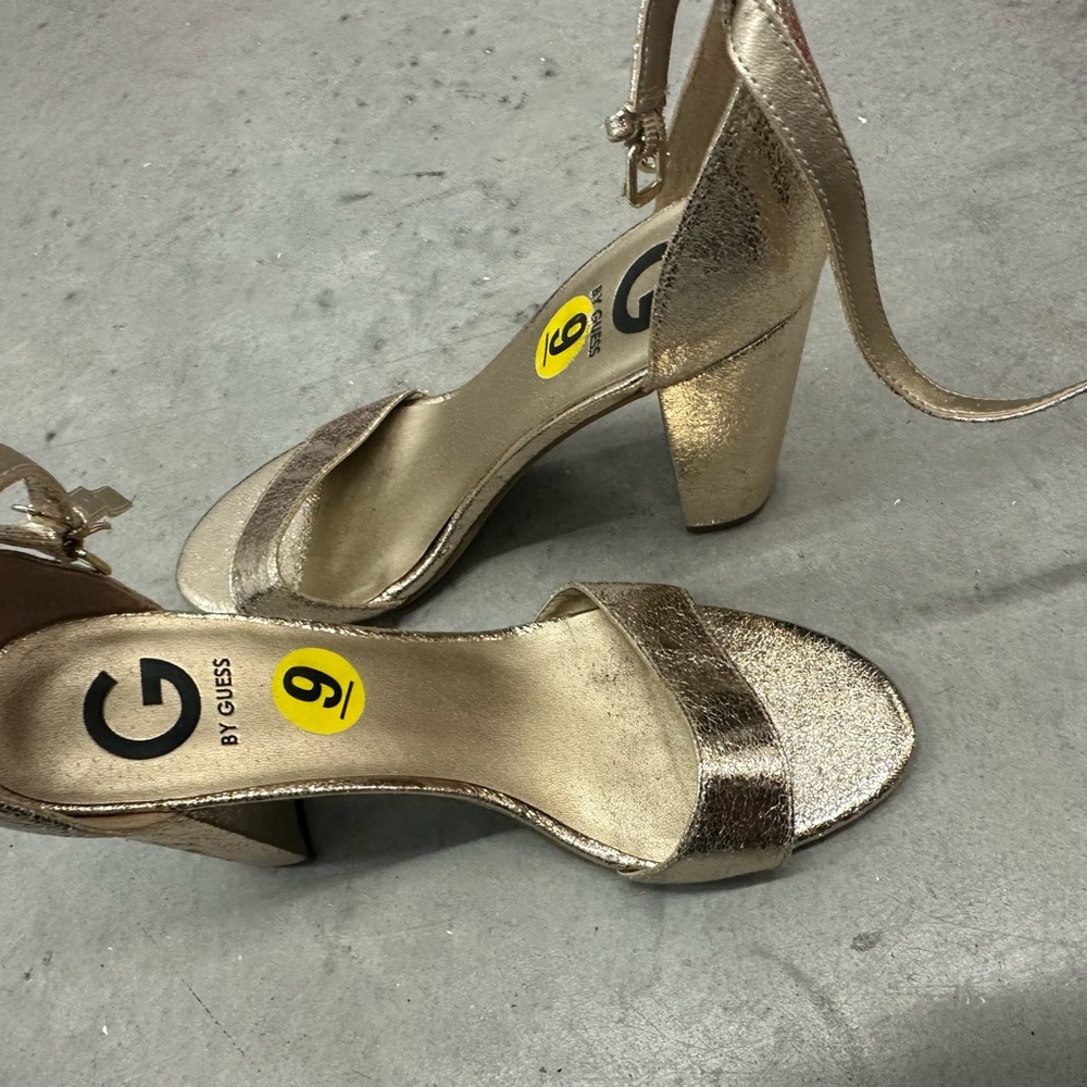 Gold guess heels size 9
